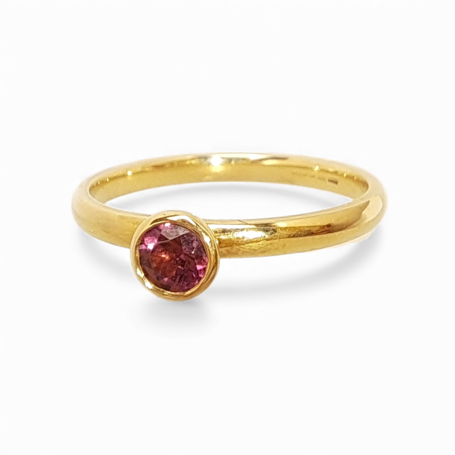 WILDE 4mm Rhodolite Garnet 9ct Yellow Gold Stacking Ring