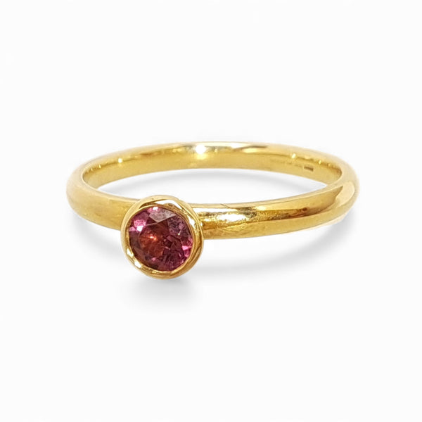 WILDE 4mm Rhodolite Garnet 9ct Yellow Gold Stacking Ring