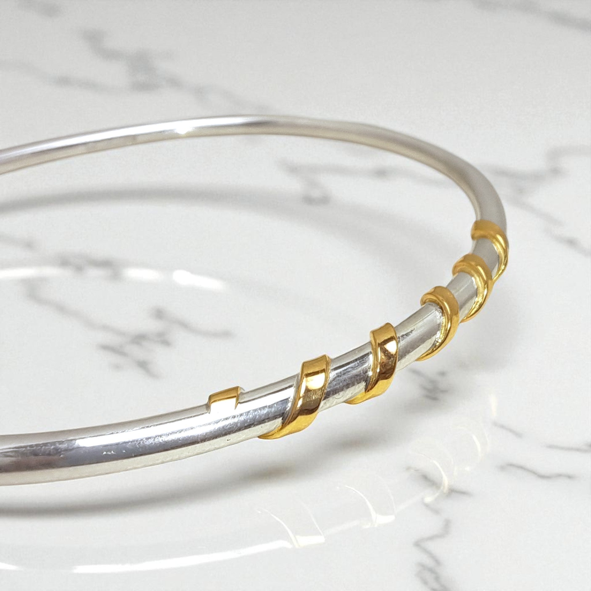 3mm 9ct Gold & Sterling Silver Twist Bangle - Round Wire