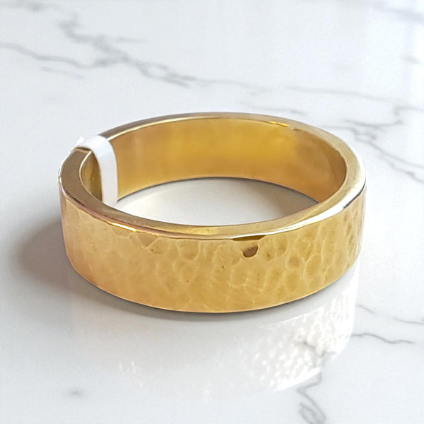 5mm 9ct Gold Small-Hammered Flat Band