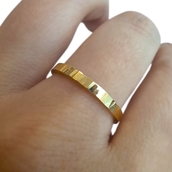 2mm 9ct Gold Flat Band with Bark Hammered Texture