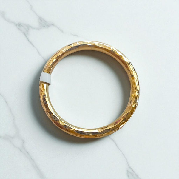 WILDE Hammered 9ct Yellow Gold 2mm Heavy Halo Ring