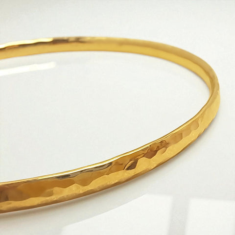 4mm 9ct Gold Hammered Court Bangle - Oval Wire