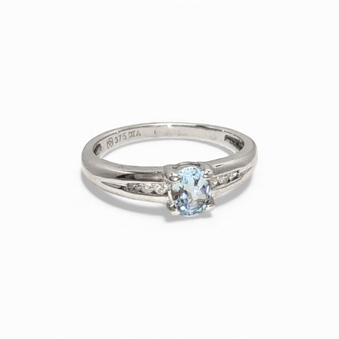 Vintage 9ct White Gold Oval Aquamarine and Diamond Shoulder Ring