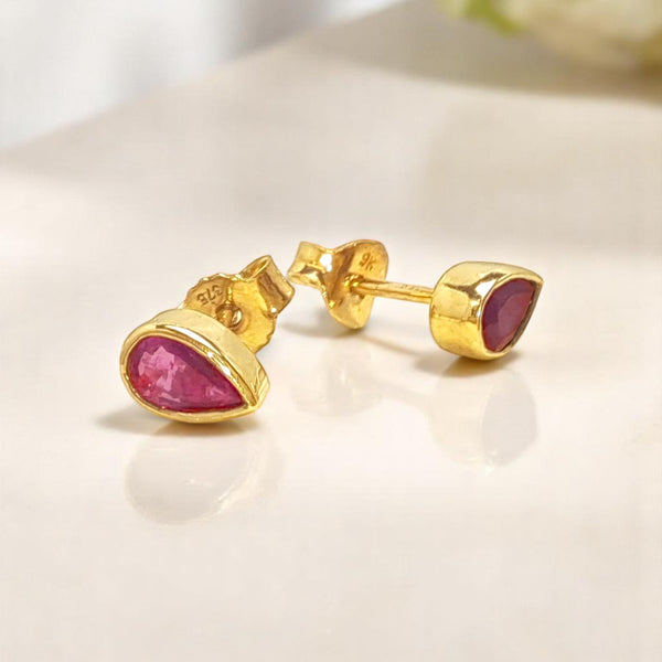 Vintage 9ct Gold Pear Ruby Stud Earrings