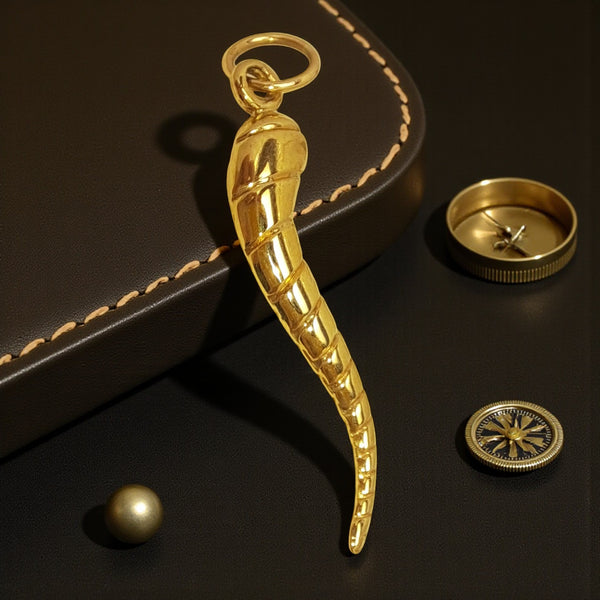 Vintage 9ct Gold Horn Pendant 16-18" Necklace