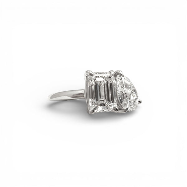 Platinum 'Toi-et-Moi'  2.10ct Diamond Engagement Ring