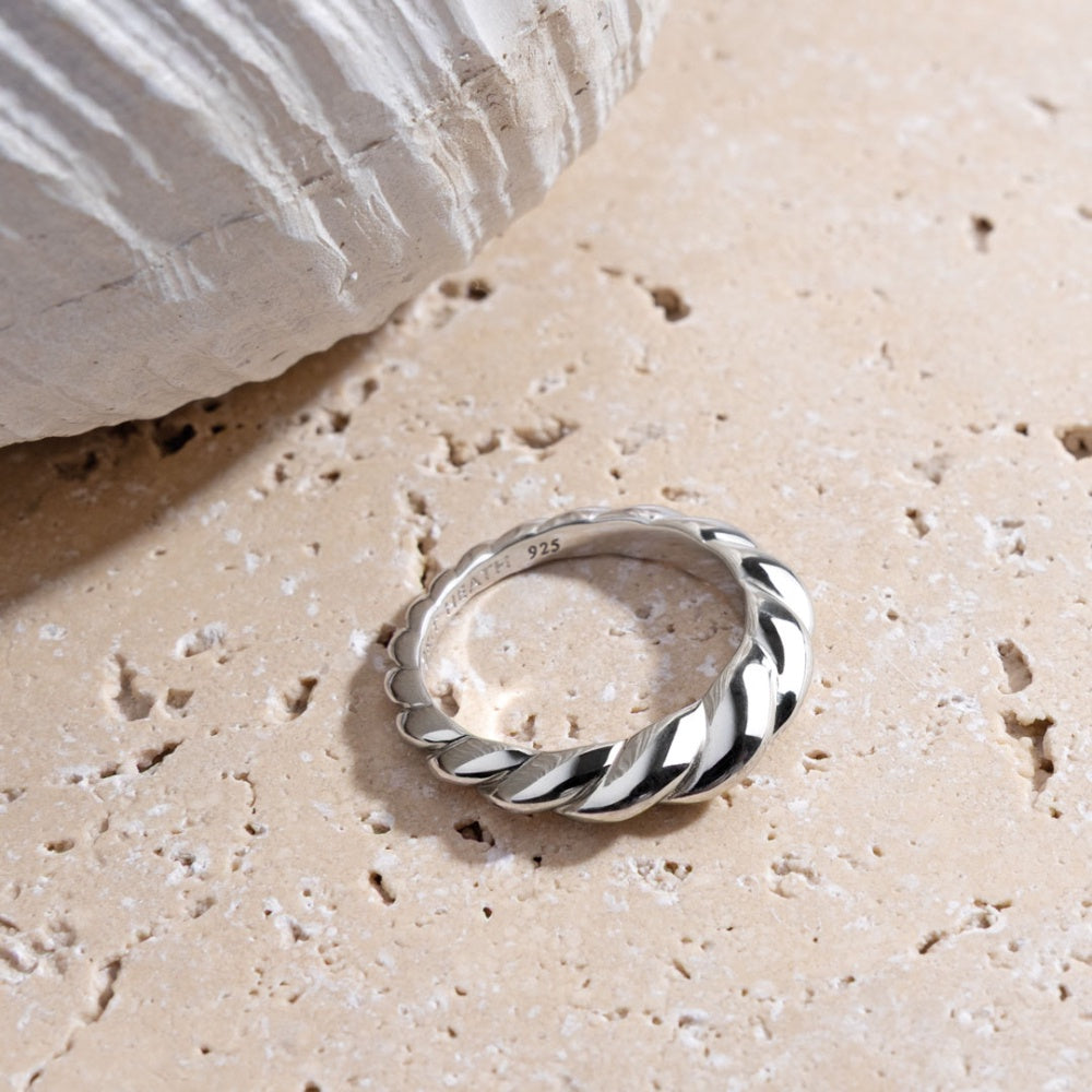 Kit Heath Océane Shell Echo Ring