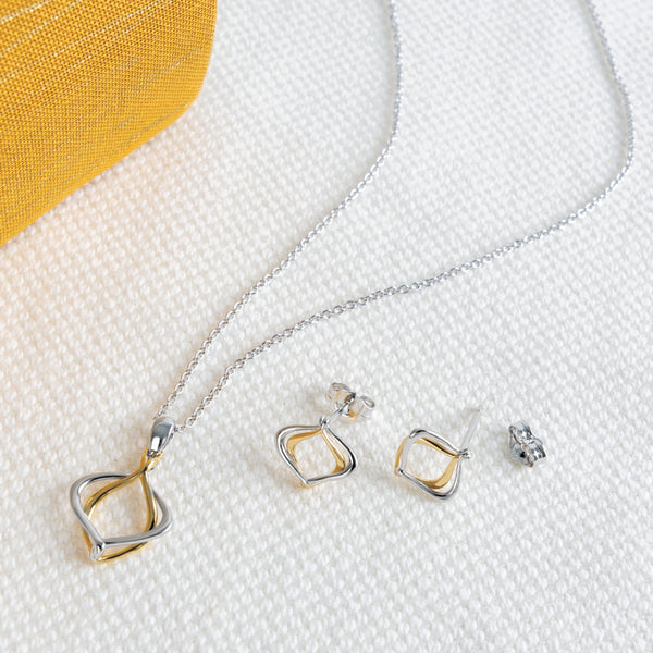 Kit Heath Alicia Golden Petite Stud Earrings