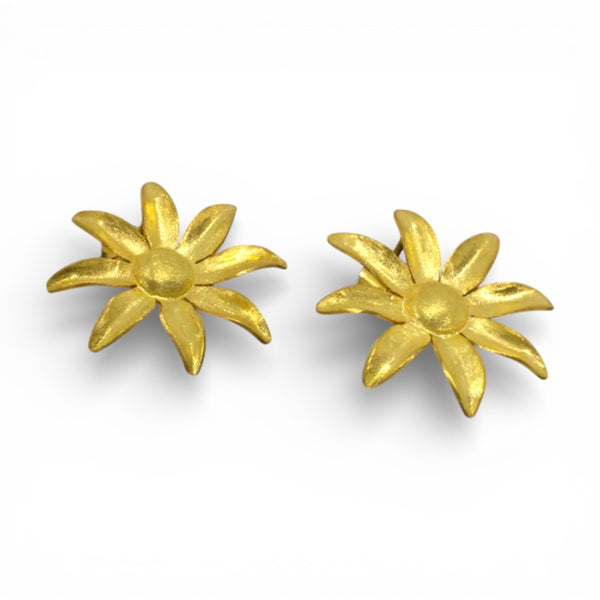 Beyond Biasa Gold Daisy Flower Brushed Stud Earrings