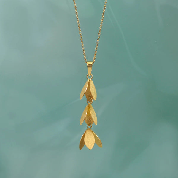 Christin Ranger Catkin Flower Pendant Necklace In Gold