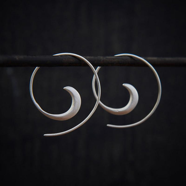 Beyond Biasa Swirl Hoop earrings