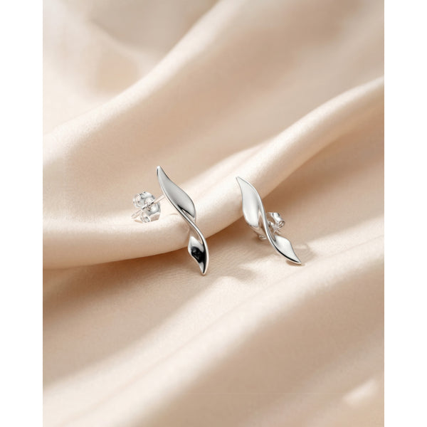 Serenity Curve Small Stud Earrings