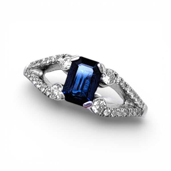 Vintage 'Sovereign Tide' 18ct White Gold Royal Blue Sapphire & Diamond Ring