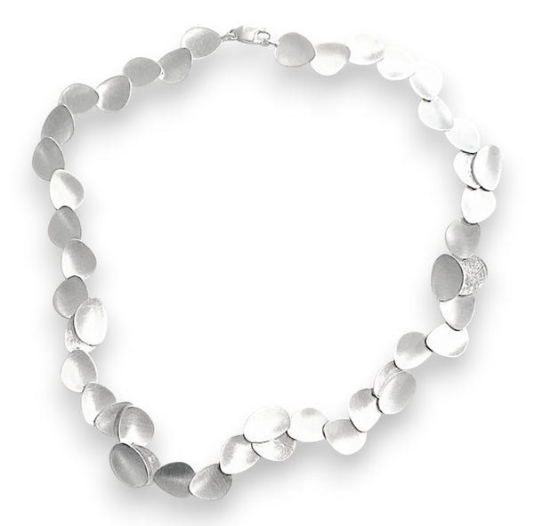Tezer Silver Brushed Petal Necklace