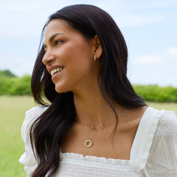 9ct Gold and Freshwater Pearl Trace Chain Station Necklace