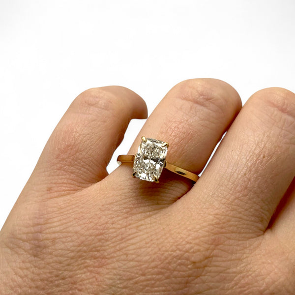 18ct Gold 2.09 ct Elongated Cushion Solitaire Diamond Ring