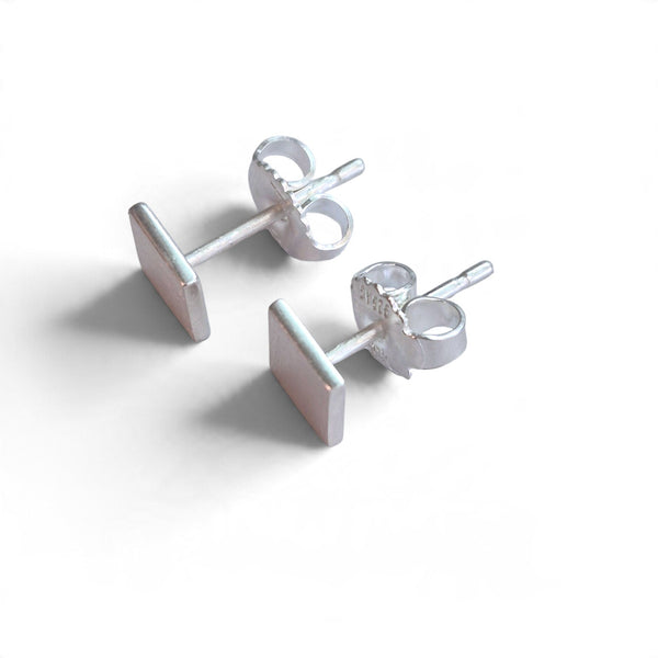 Tezer Square Satin Studs