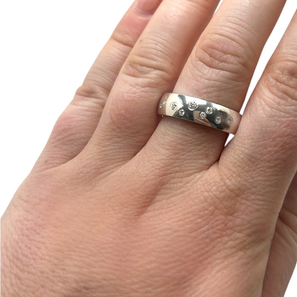 WILDE Sterling Silver 6mm Court Diamond Sprinkle Ring