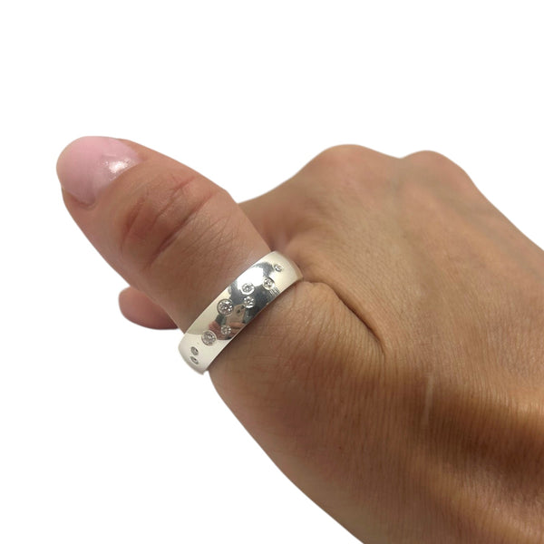 WILDE Sterling Silver 6mm Court Diamond Sprinkle Ring