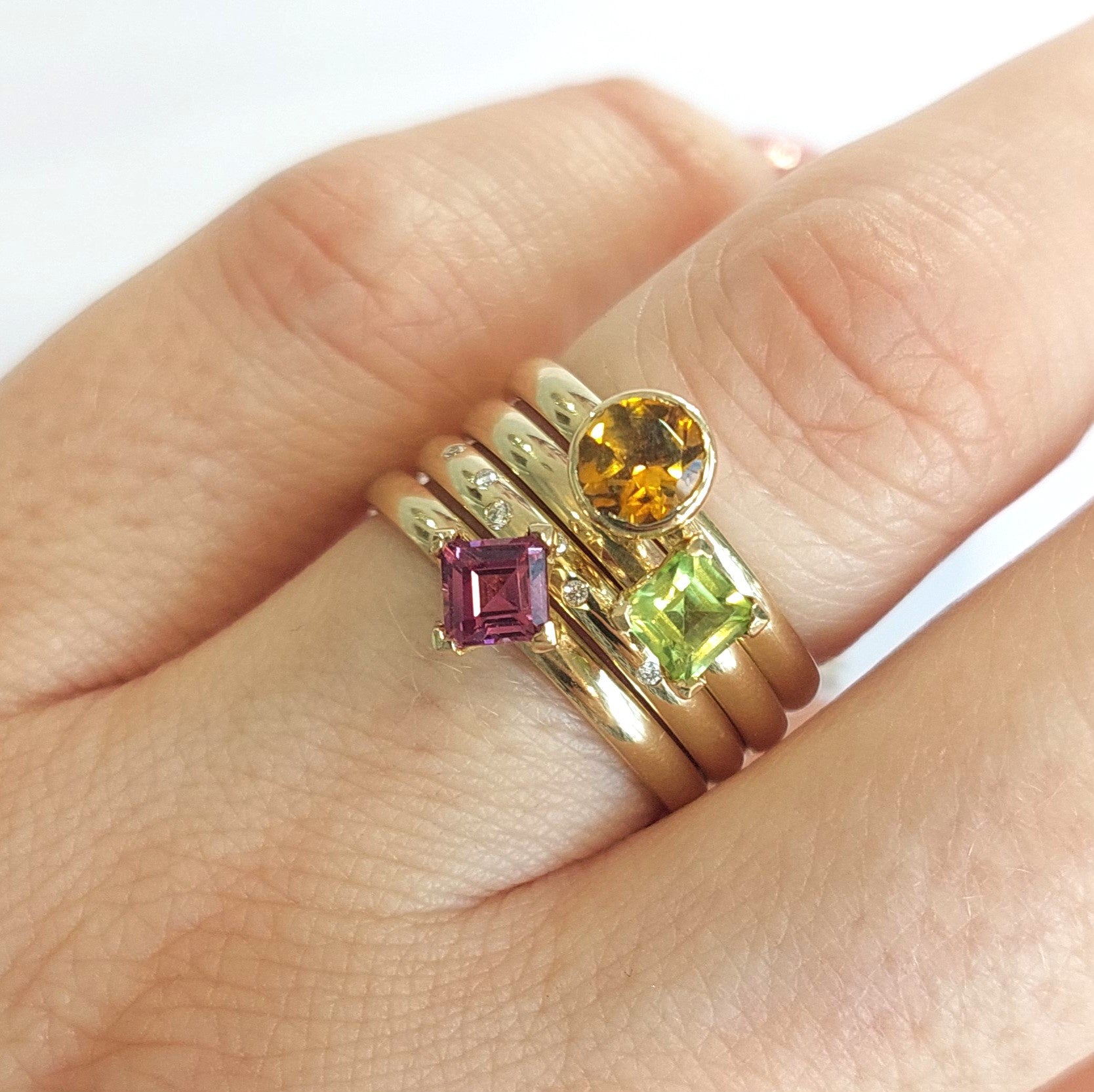 9ct Yellow Gold 4mm Square Rhodolite Stacking Ring