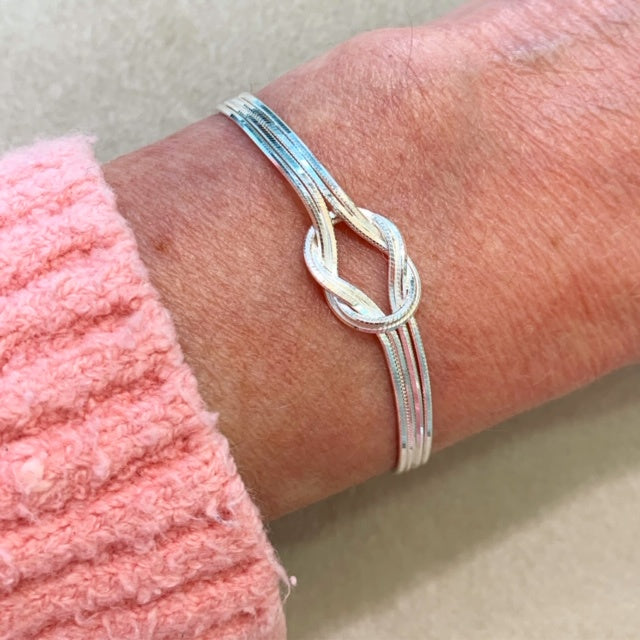 Sterling Silver Infinity Knot Bracelet