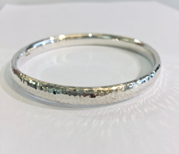 Silver Heavy Oval Wire Hammered Bangle - WB5H
